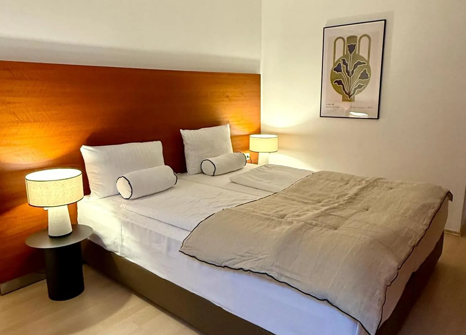 Eqbase Vienna City Apartments 0*,