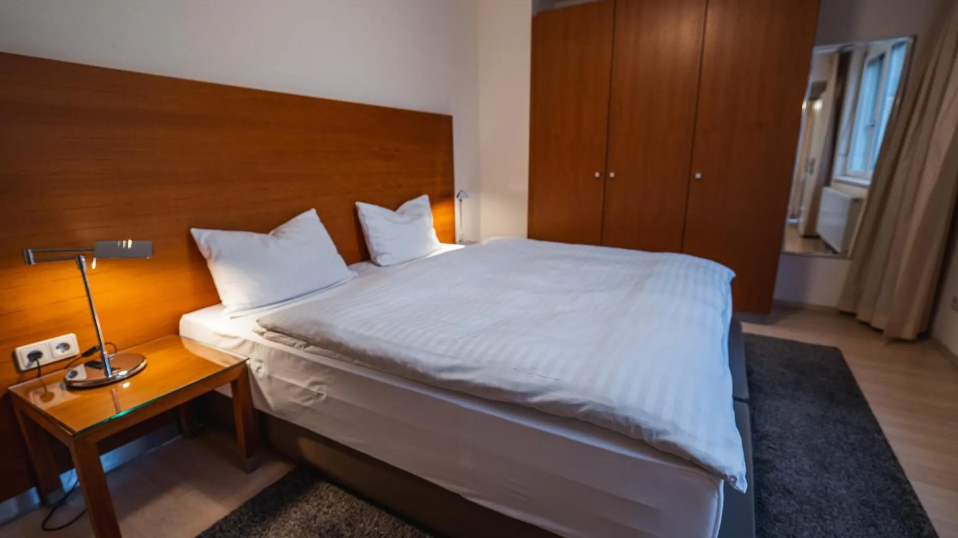 Eqbase Vienna City Apartments